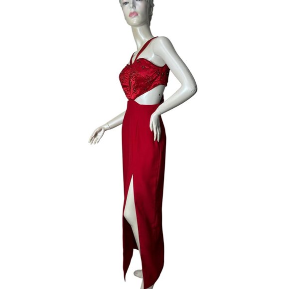 Vintage red formal gown with beaded bodice and cut out sides Size 6 - Picture 3 of 7